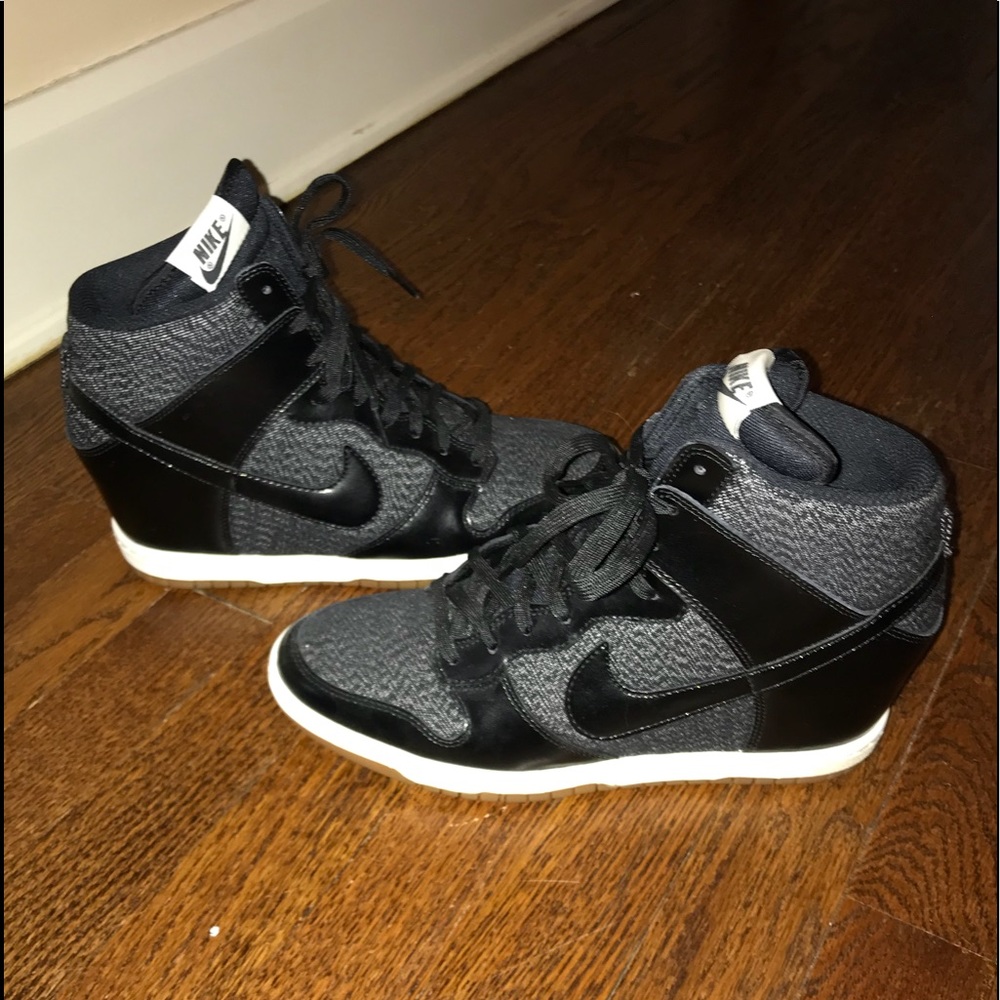 Nike Women’s Dunk Sky Hi Casual Shoe